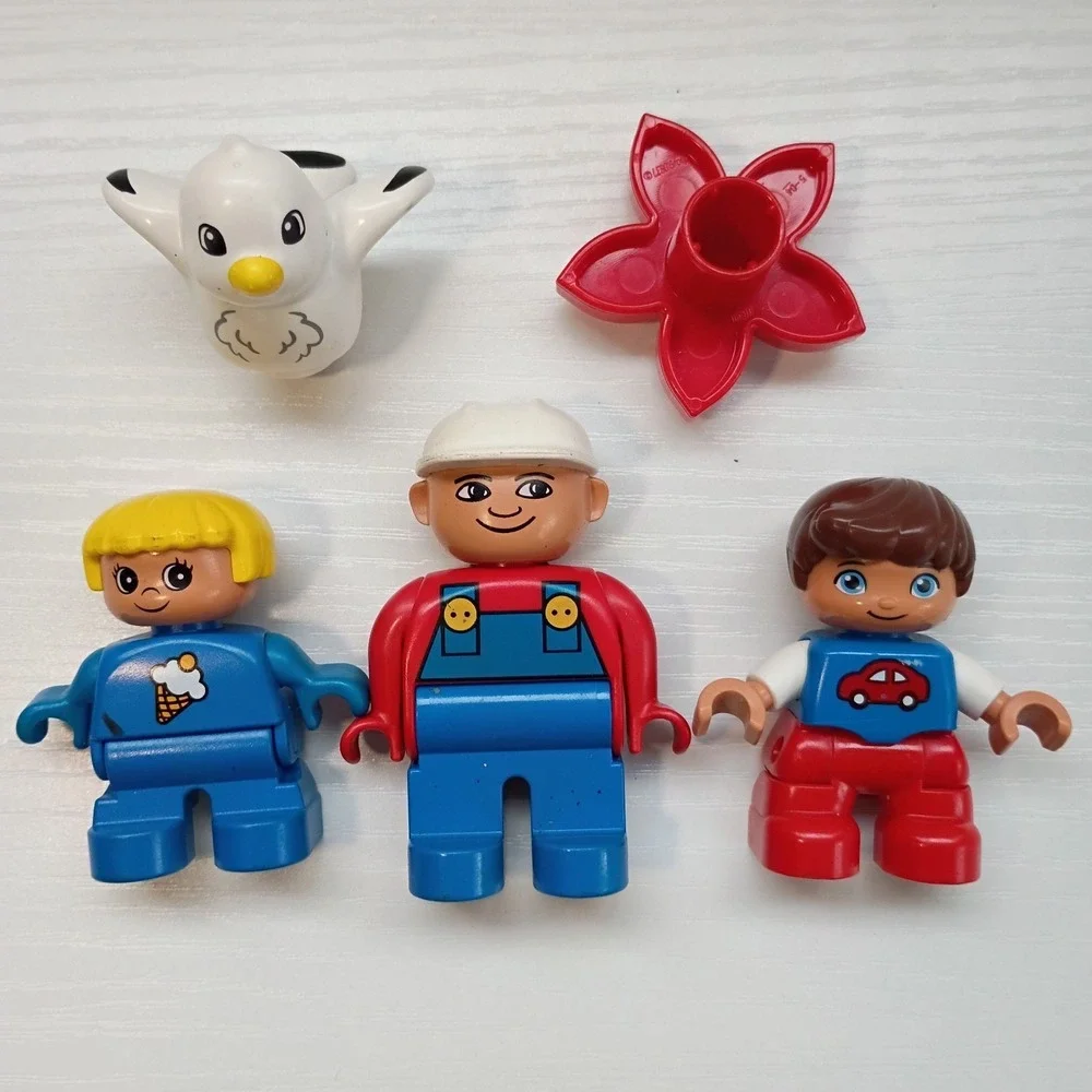 Lego Duplo Figures Accessories Lot Of 5